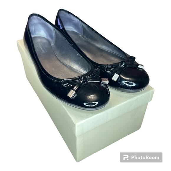 Coach "Dotty "Patent Leather black ballet flats womens shoes size 7.5 - Picture 1 of 9